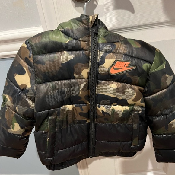 Nike Toddler Boys Camo Puffer Coat 2T - Picture 1 of 3